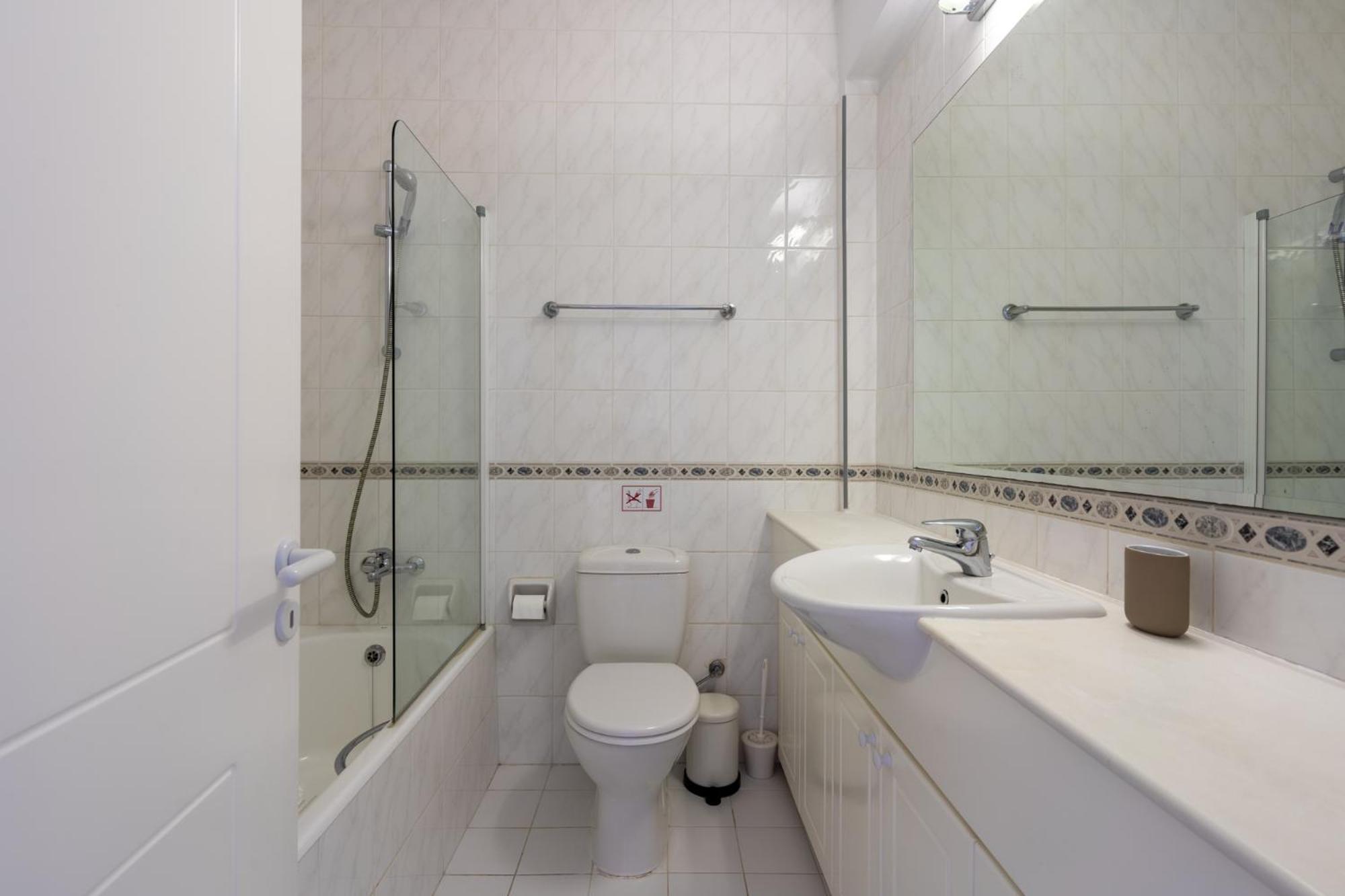 Tropical Paradise In Harbour Paphos, Central & Close To Beach Esterno foto