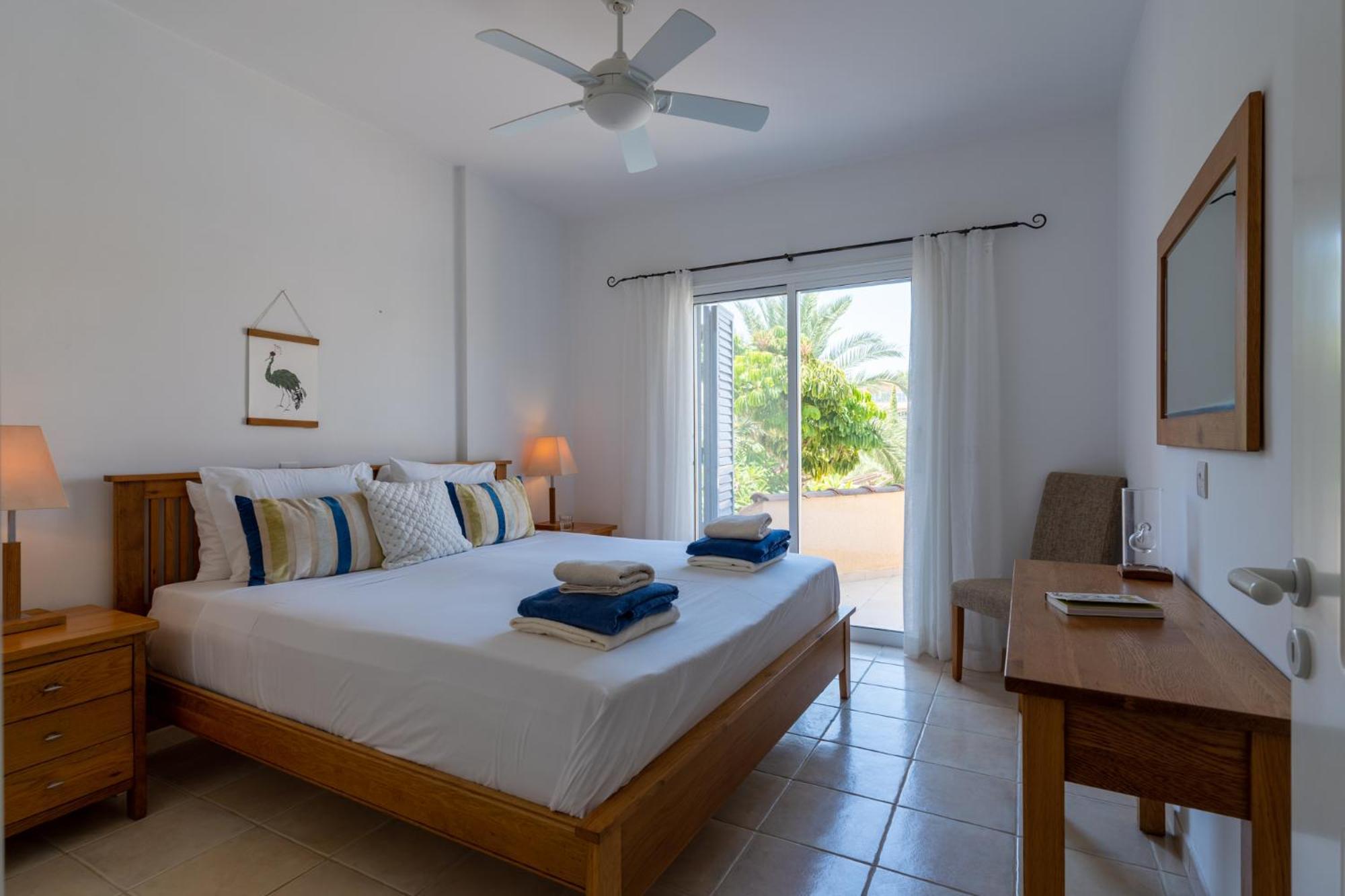 Tropical Paradise In Harbour Paphos, Central & Close To Beach Esterno foto