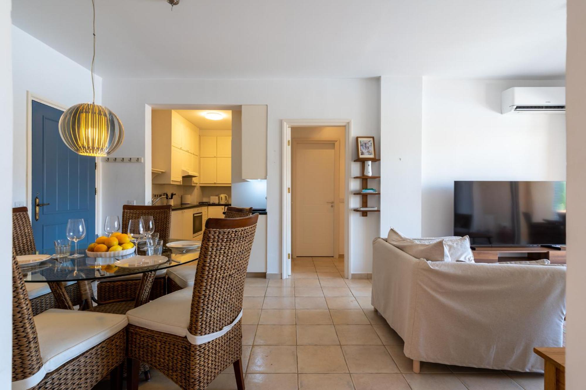 Tropical Paradise In Harbour Paphos, Central & Close To Beach Esterno foto