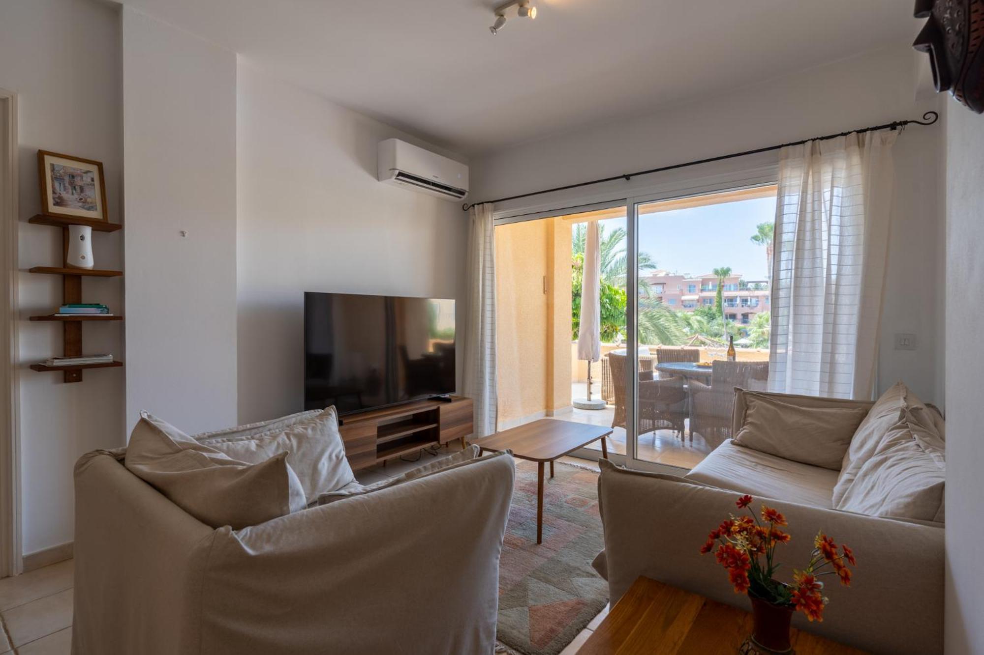 Tropical Paradise In Harbour Paphos, Central & Close To Beach Esterno foto