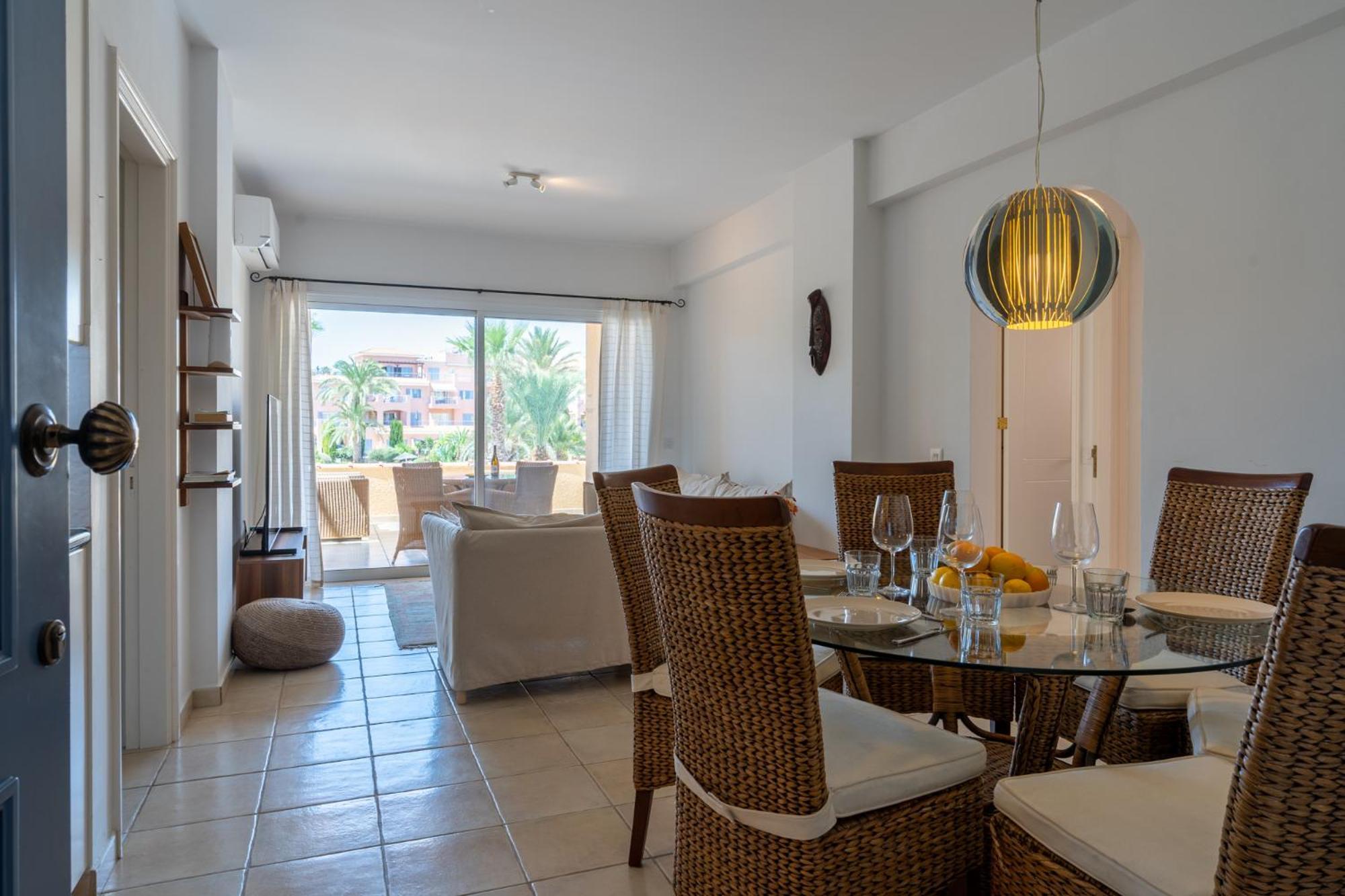 Tropical Paradise In Harbour Paphos, Central & Close To Beach Esterno foto