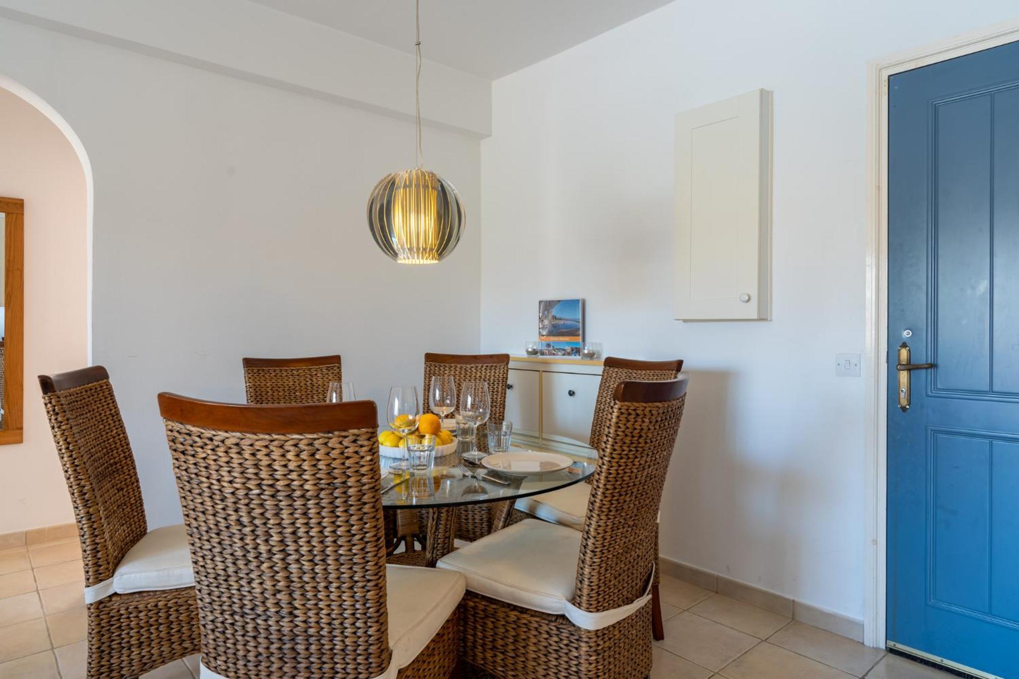 Tropical Paradise In Harbour Paphos, Central & Close To Beach Esterno foto