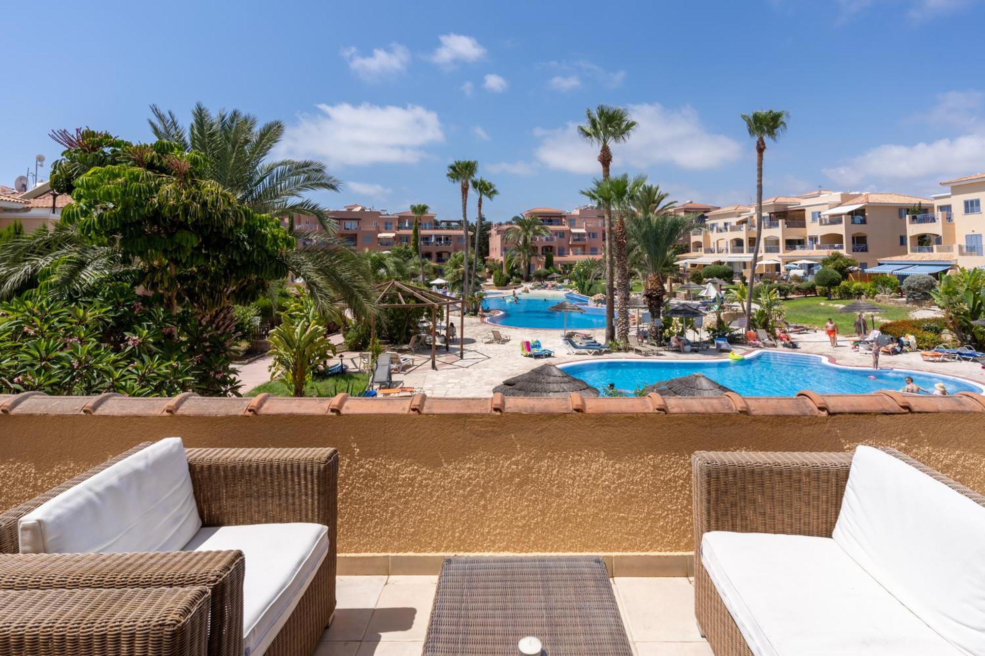 Tropical Paradise In Harbour Paphos, Central & Close To Beach Esterno foto